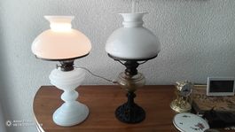 Lampe à pétrole+pétrole. et/ou  Lampe à pétrole électrifiée