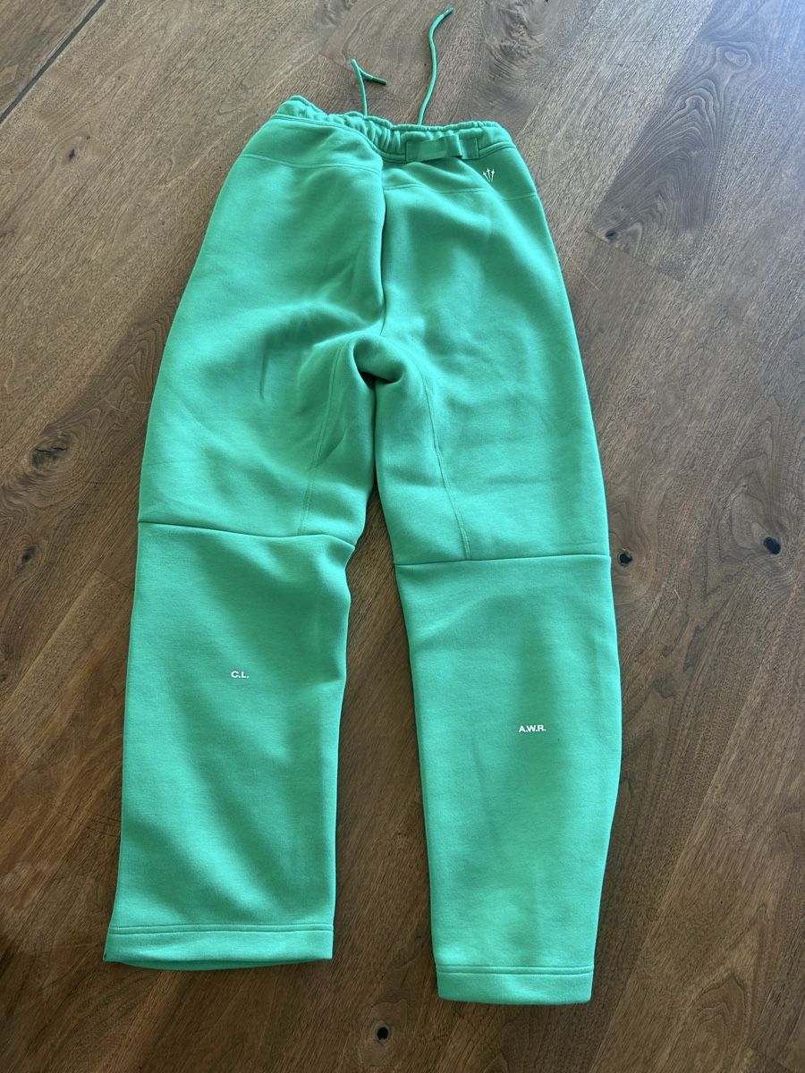 Nike Lots de vêtements: Trainer Nike Nocta , XS – D'occasion à Muntelier par cyrillus01 5
