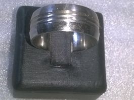 RING EDELSTHAL,,SILBER FARBE,,GLANZIG