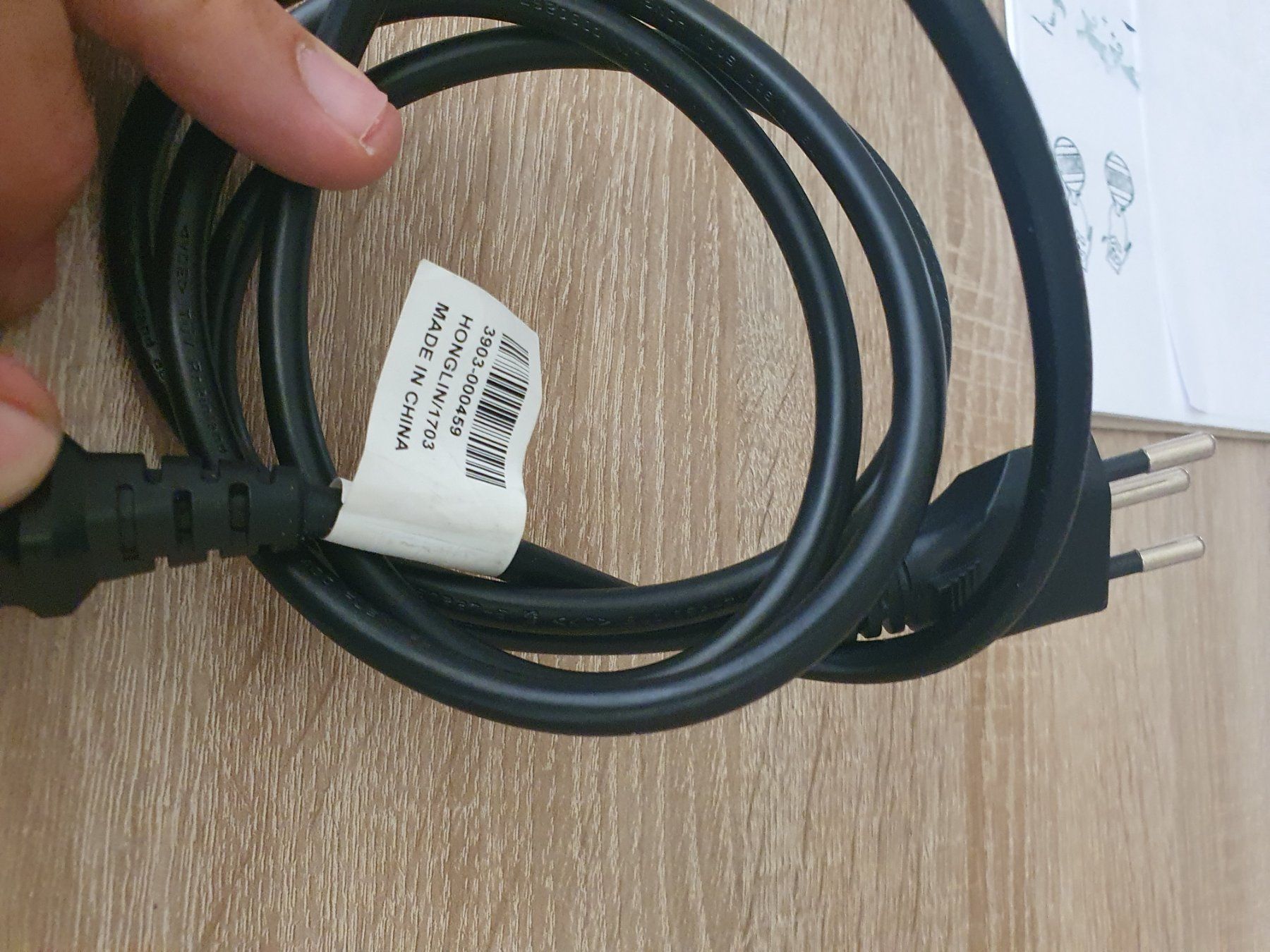 Cavi: Netzkabel C13 1.4m T12 Anschlusskabel – Usato da Zürich venduto da eymen20 2