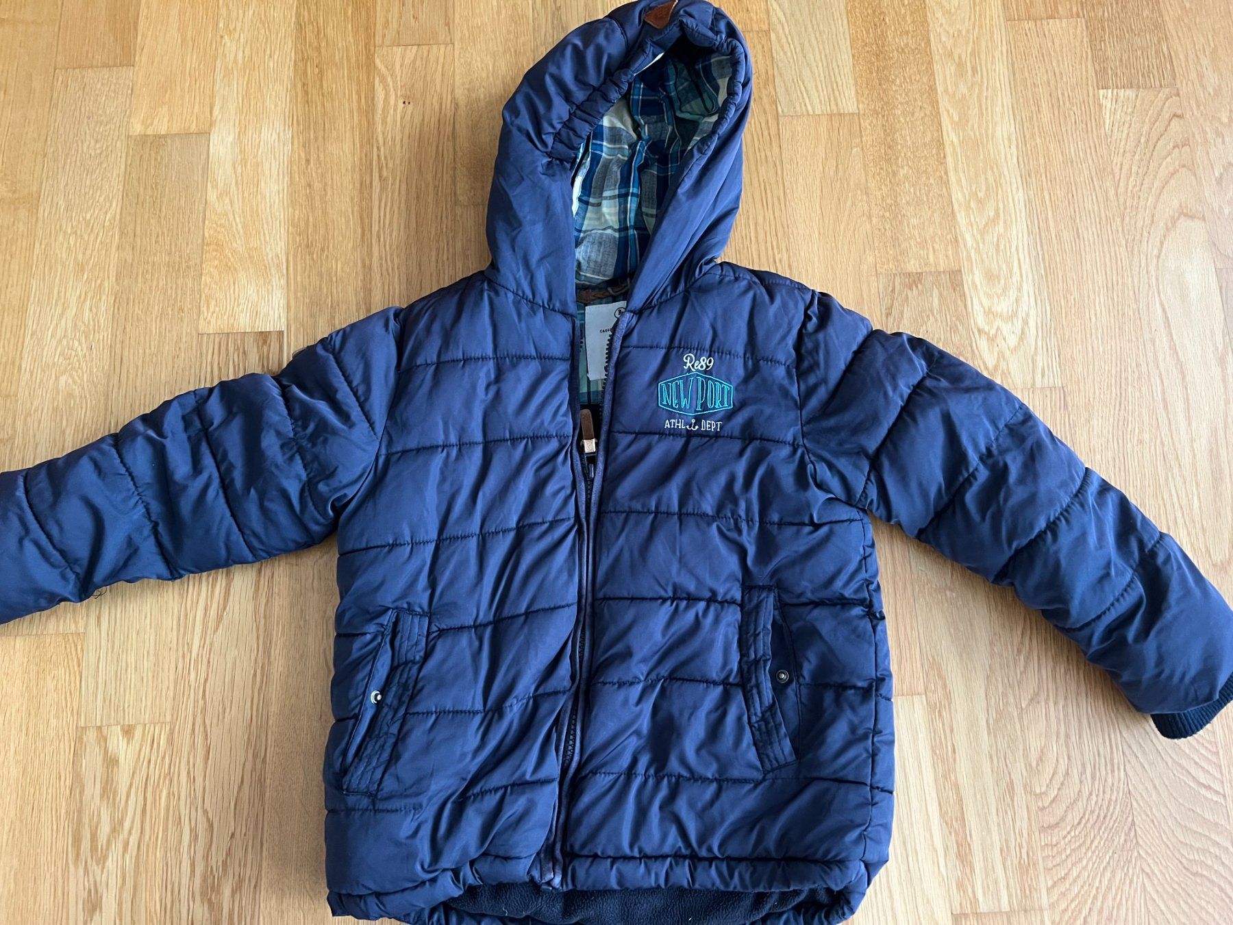 Jacken & Mäntel: Winterjacke Gr.116 – Gebraucht aus Buchs SG von sunset55