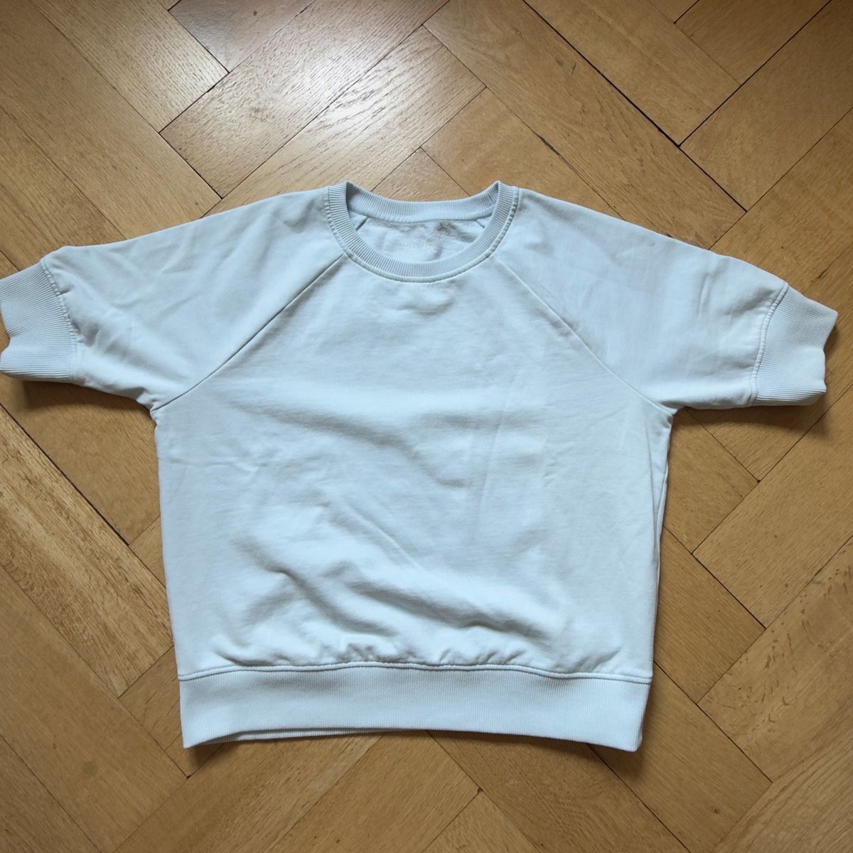T-shirts: JUVIA Kurzarmsweater – D'occasion à Bern par MarieBrocante 1