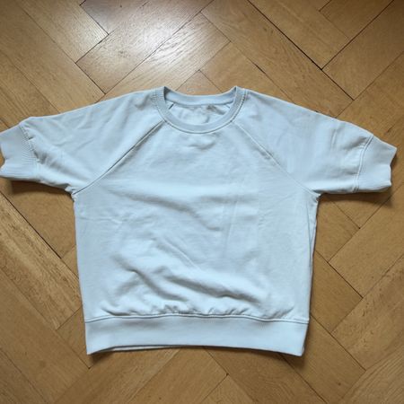 JUVIA Kurzarmsweater