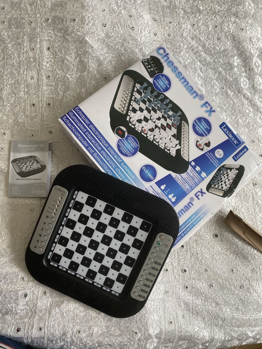 Jeux: Chessman FX Schachcomputer mit Beleuchtung, Lexibook – Neuf (Voir description) à Au ZH par VinT