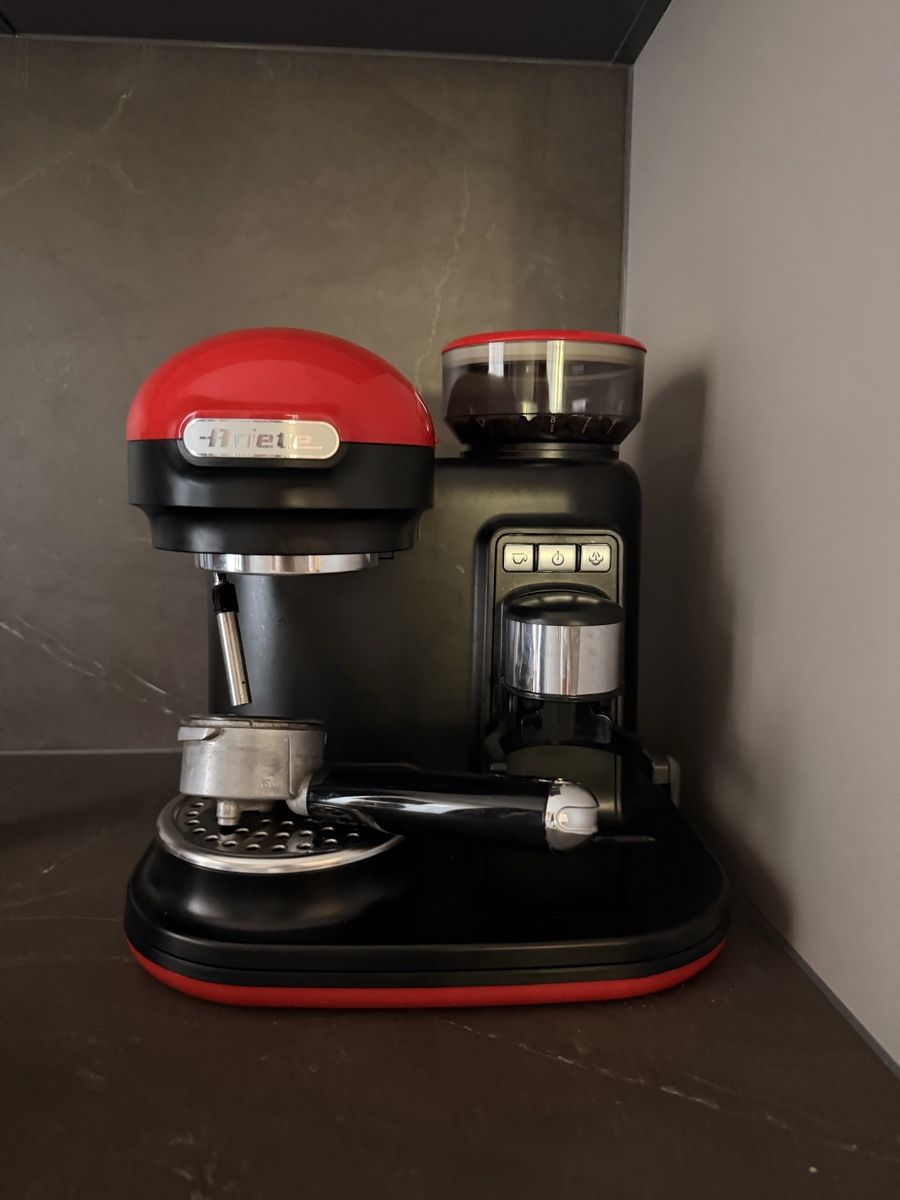 Macchine per caffè & Macchine per espresso: Ariete Espresso Machine Grinder Moderna 1318 Red – Usato da Zürich venduto da vickyl9 2