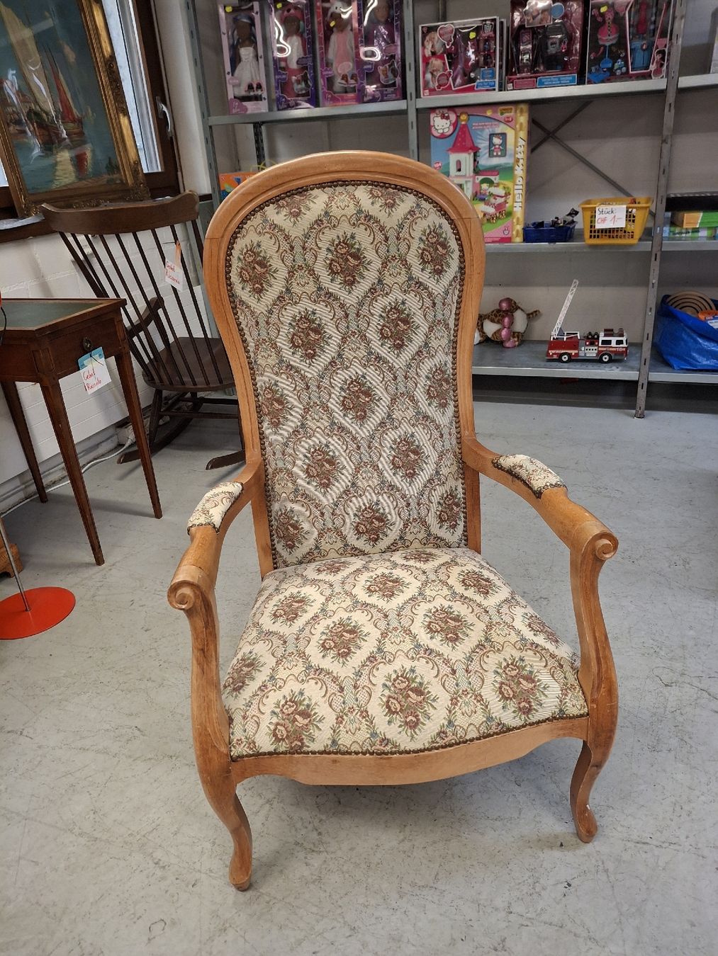 Poltrone: Antiker Sessel mit Blumenmuster – Usato da Fislisbach venduto da HurtiBrocki 2