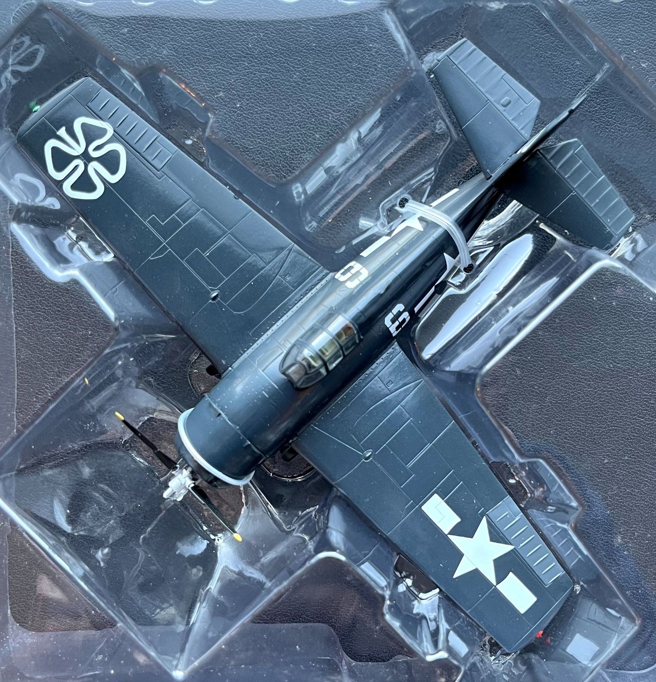 Kit di modellismo & Modellini statici: F4F WILDCAT  U.S. Kampfflugzeug  WW II – Nuovo e nell'imballaggio originale da Küsnacht ZH venduto da Koluk 1