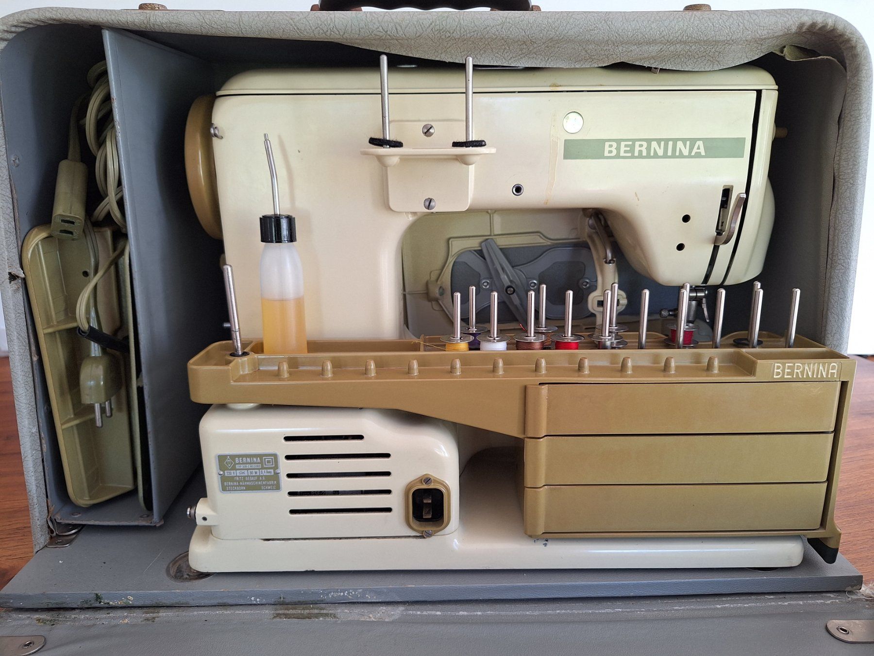 Bernina Nähmaschinen: Bernina Nähmaschine Typ Record 530-2 – Gebraucht aus Winterthur von Xerena 7