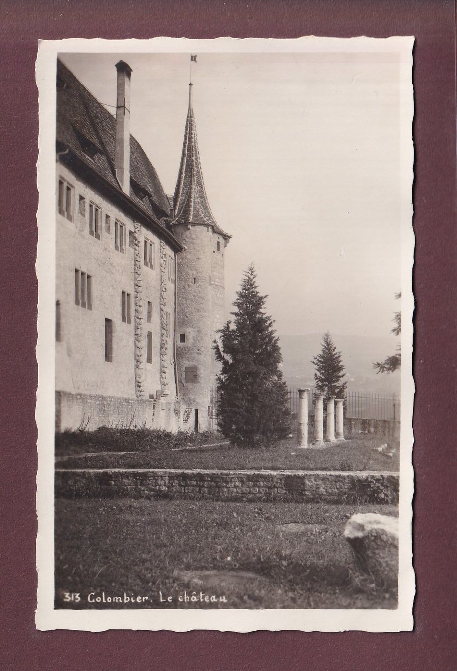 Cartoline postali: COLOMBIER - Le Château – Usato da Pully venduto da nicecards