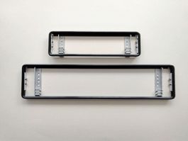 Nummernrahmen aus Aluminium Schwarz