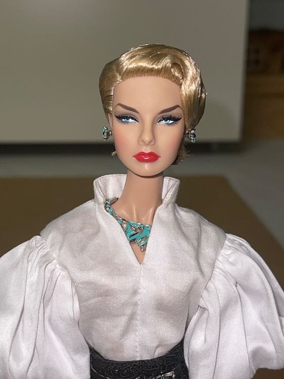 Poupée Integrity Toys – Fashion Royalty – Agnès – Occasion