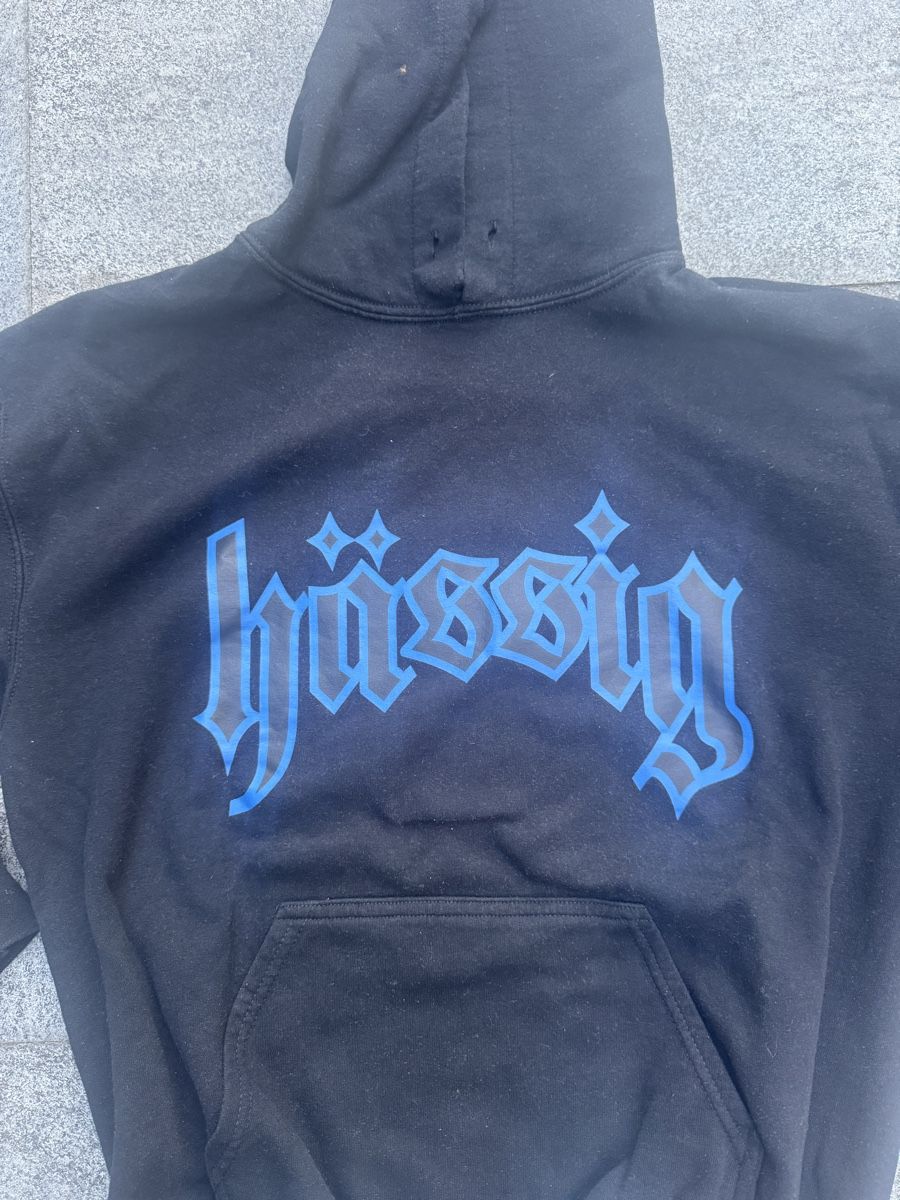 Hässig Pullover & Sweatshirts: Hässig Hoodie Size M – Gebraucht aus Muri b. Bern von ann_g287 1