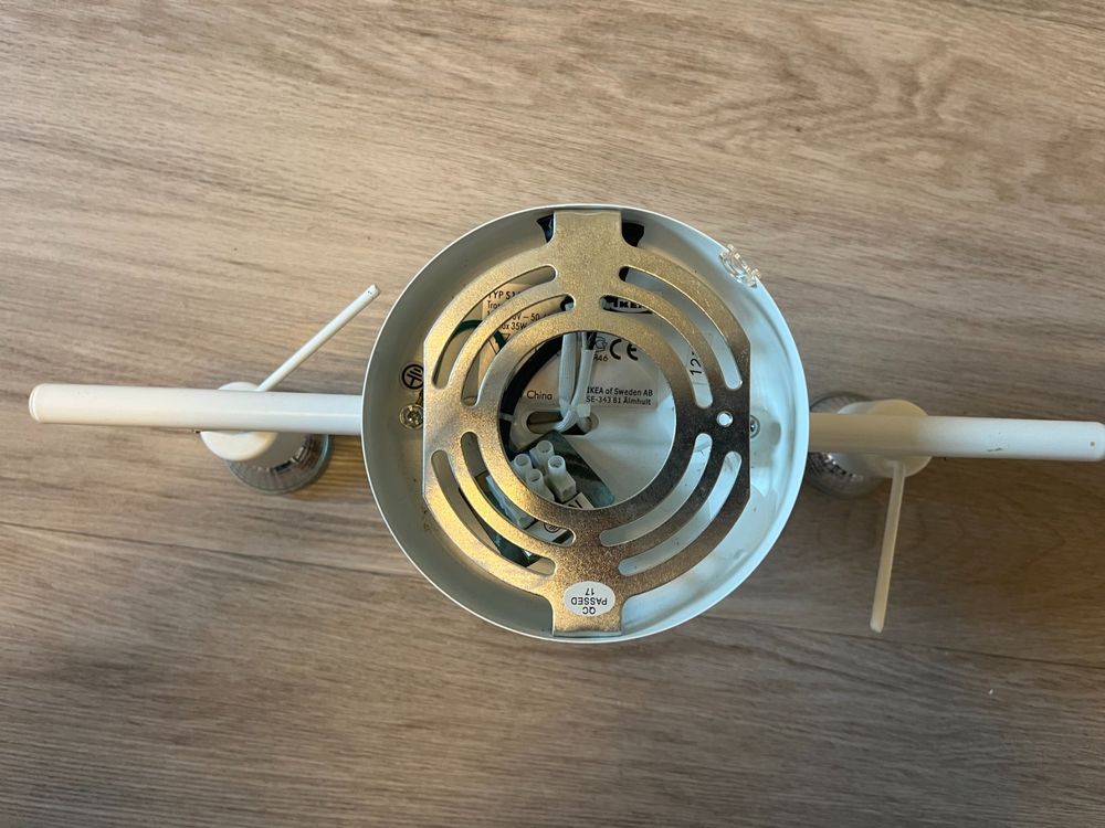 Ikea Lampadari & plafoniere: Ikea Spots mit extra Leuchtmittel – Nuovo (secondo la descrizione) da Binningen venduto da Priuts 1