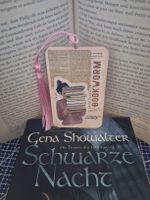 Lesezeichen mit Bücherstapel - Handgemacht & Schön!