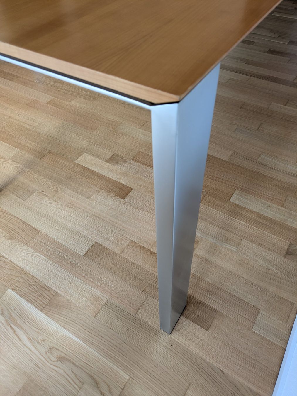 Willisau Tische: Willisau Tisch – Gebraucht aus Zürich von chukye 6