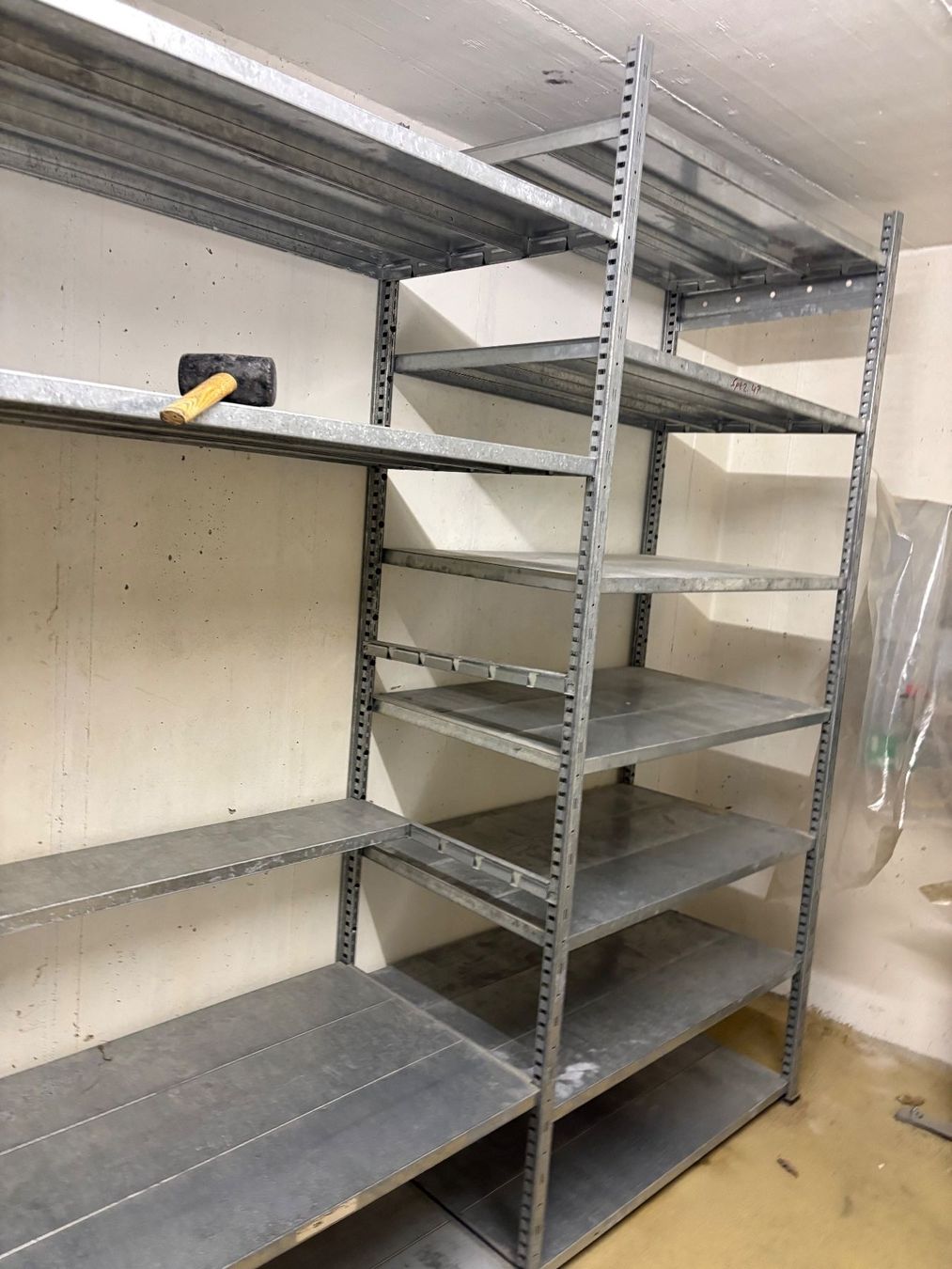 Scaffali: Gestell/ Lagergestell – Usato da Freienstein venduto da rivardo8652848 1