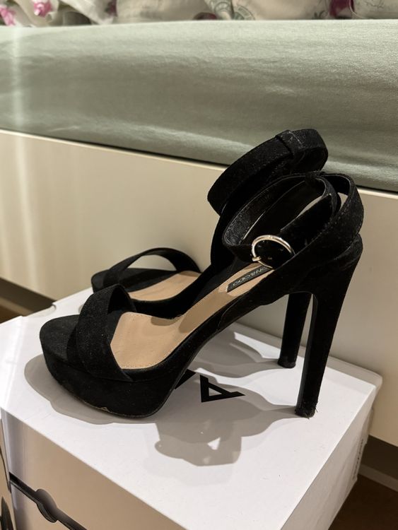 Chaussures femmes: Elegante, schwarze High Heels, Grösse 37 – D'occasion à Zürich par Cla_98 1