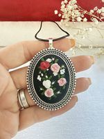Vintage Anhänger mit Rosen