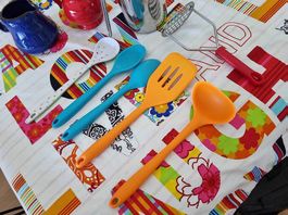 Spatules et cuillères de cuisine