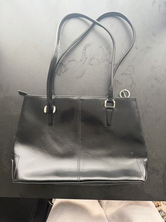 Elegante schwarze Handtasche, top Zustand!