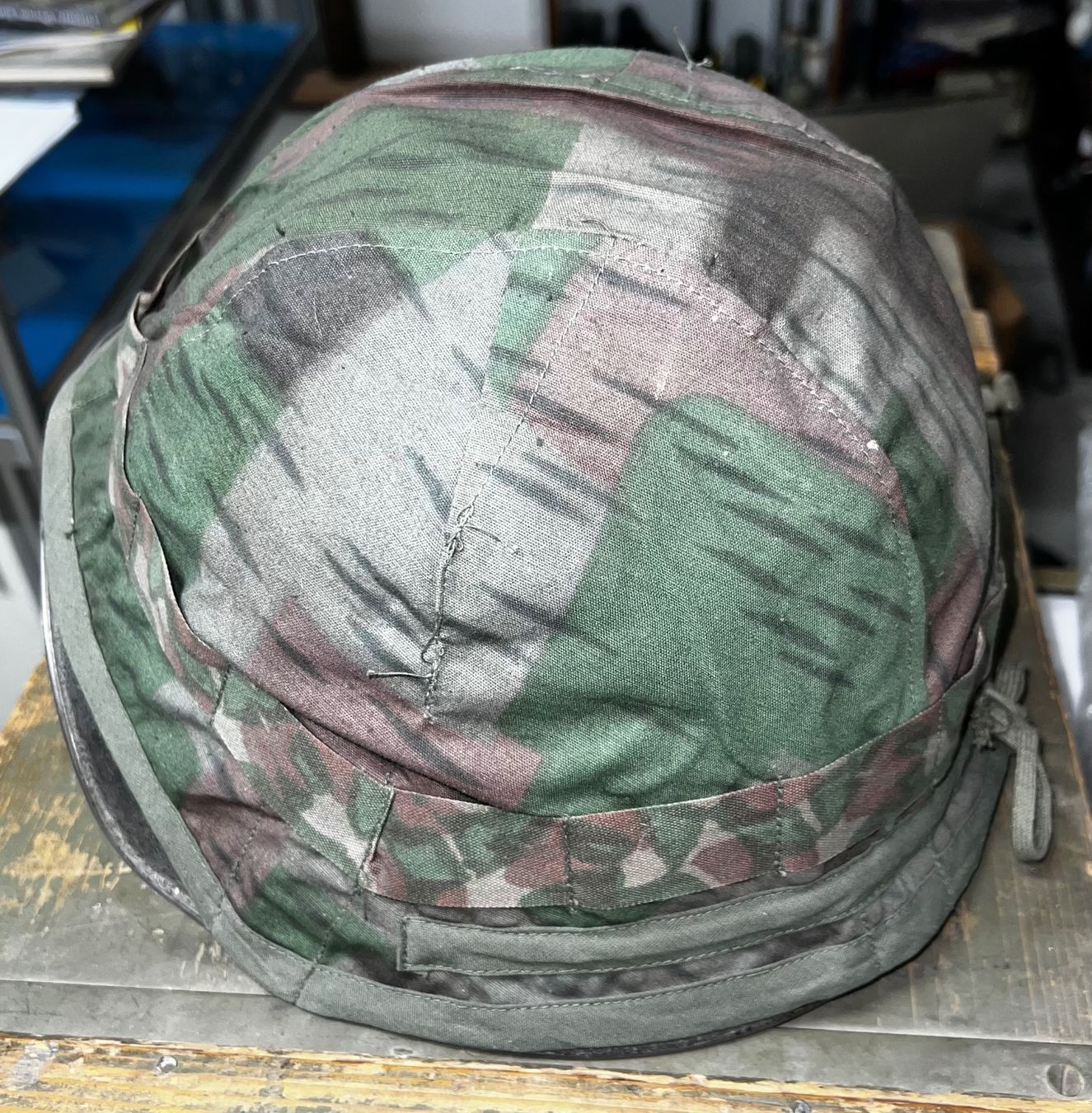 Schweizer Armee Uniformi: Ww2 couvre casque armee Helmüberzug – Usato da Nyon venduto da 65d45 1