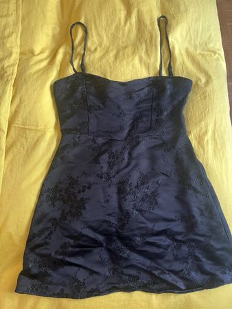 Mini robe courte Réalisation Par noire motif fleurs taille S