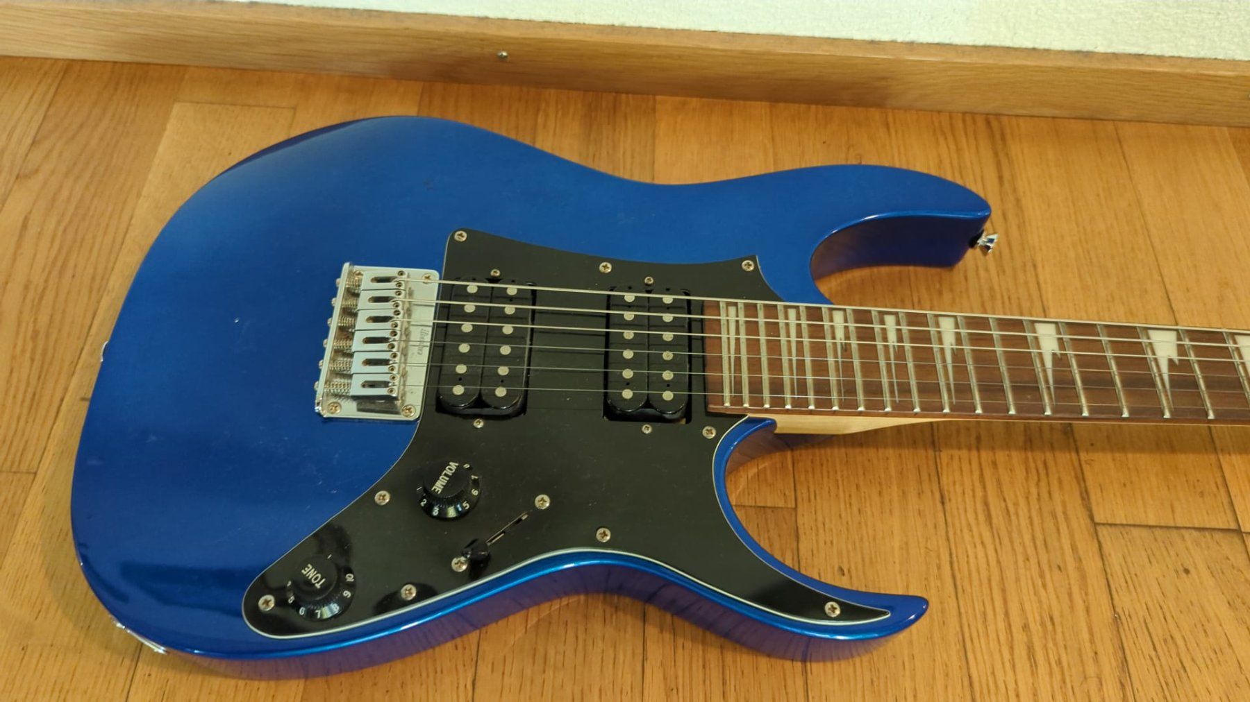 Ibanez Instruments de musique: Ibanez miKro – D'occasion à Winterthur par Rg432724