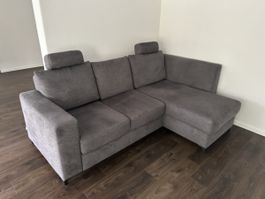 Ecksofa / Schlafsofa mit Stauraum – grau