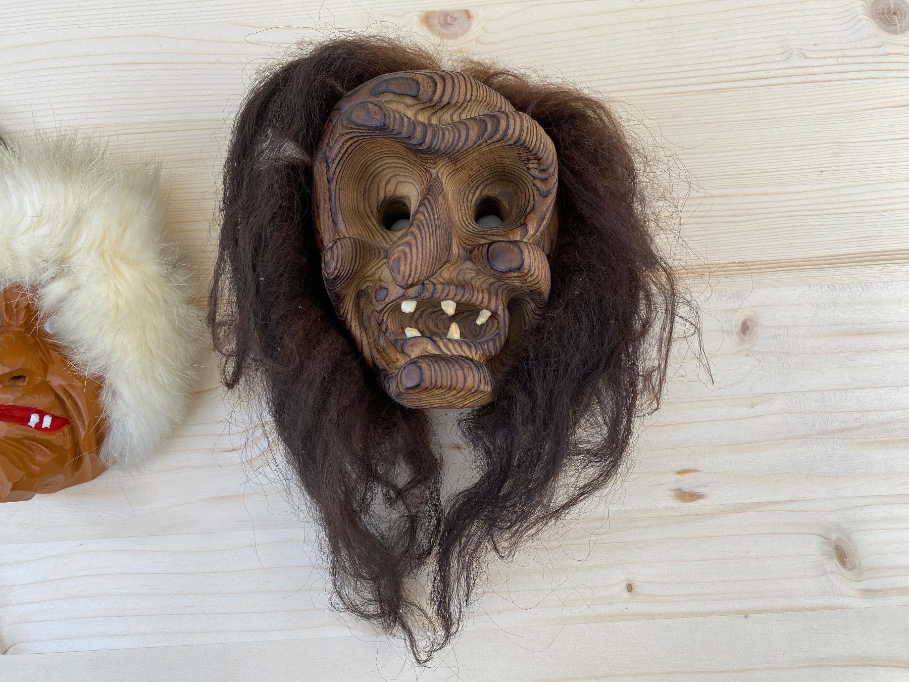 Sonstige Antiquitäten & Kunst: 2 schöne kleine Holzmasken – Gebraucht aus Feldbach von Olive1 6