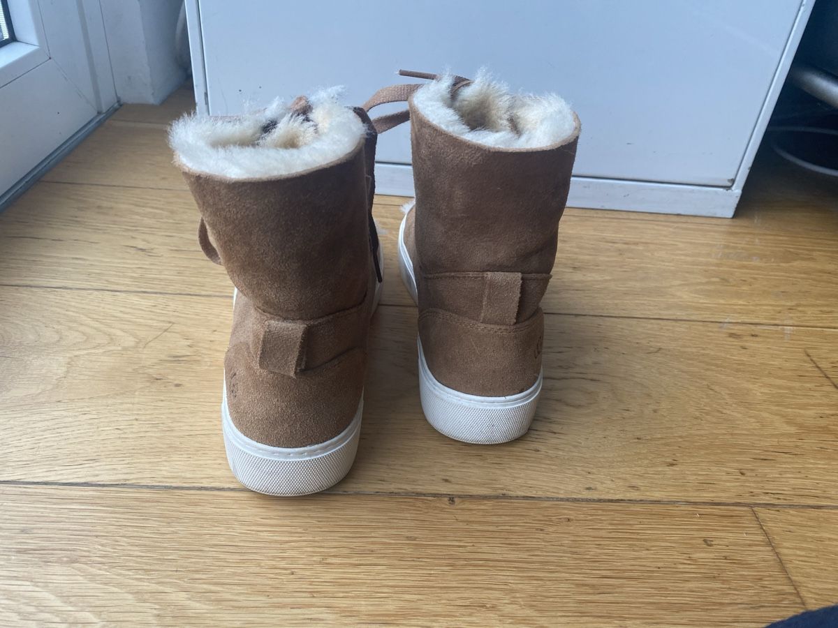 Ugg Damenschuhe: Ugg Winterschuhe Gr. 37 – Gebraucht aus Basel von boo_dc8c 4