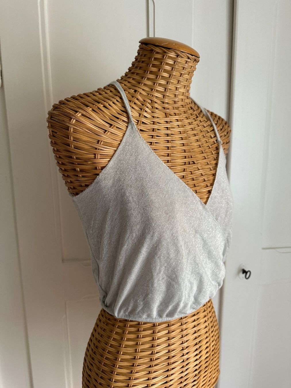 Tops: SUITE BENEDICT - cropped Top silbern S – D'occasion à Zürich par Diazaio 1