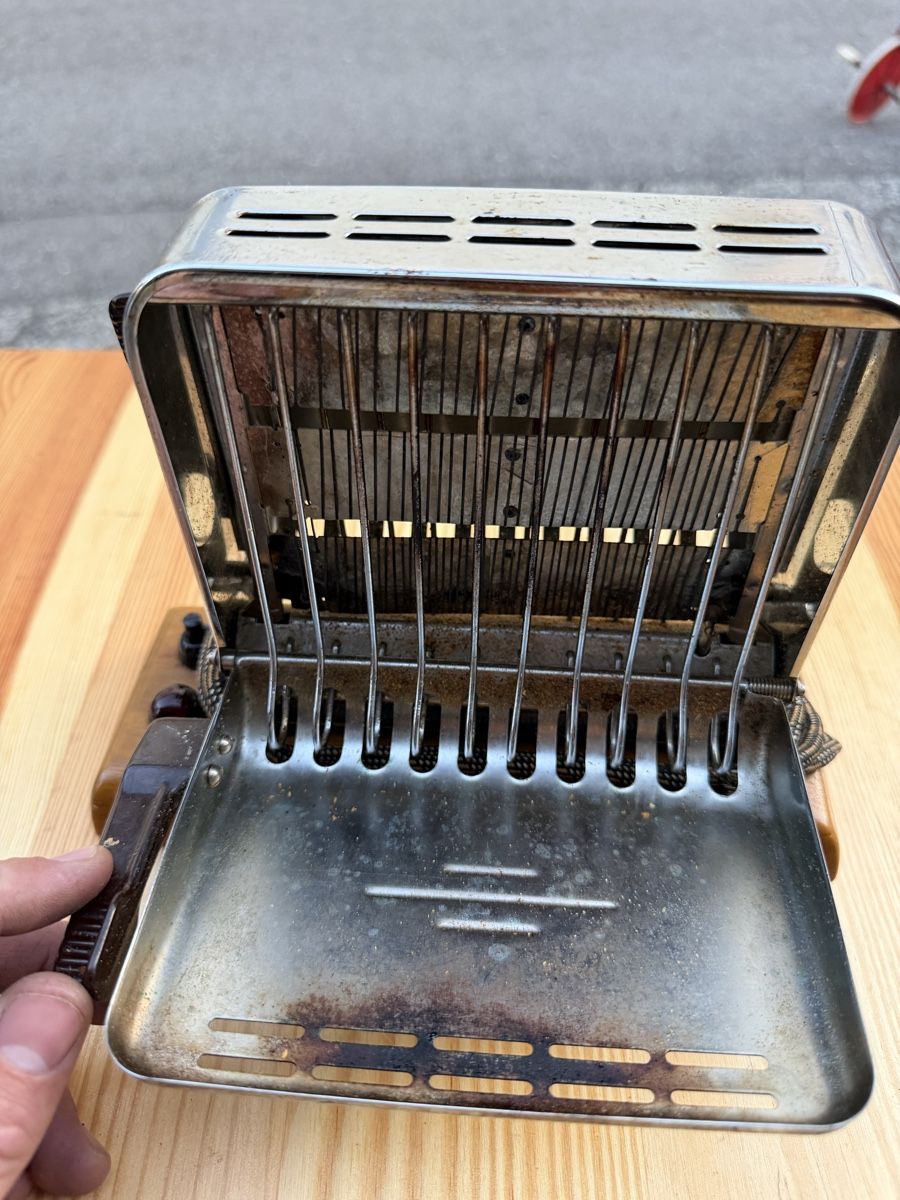 Jura Küchengeräte: Toaster Jura – Gebraucht aus Plasselb von SeislerBrocki 1