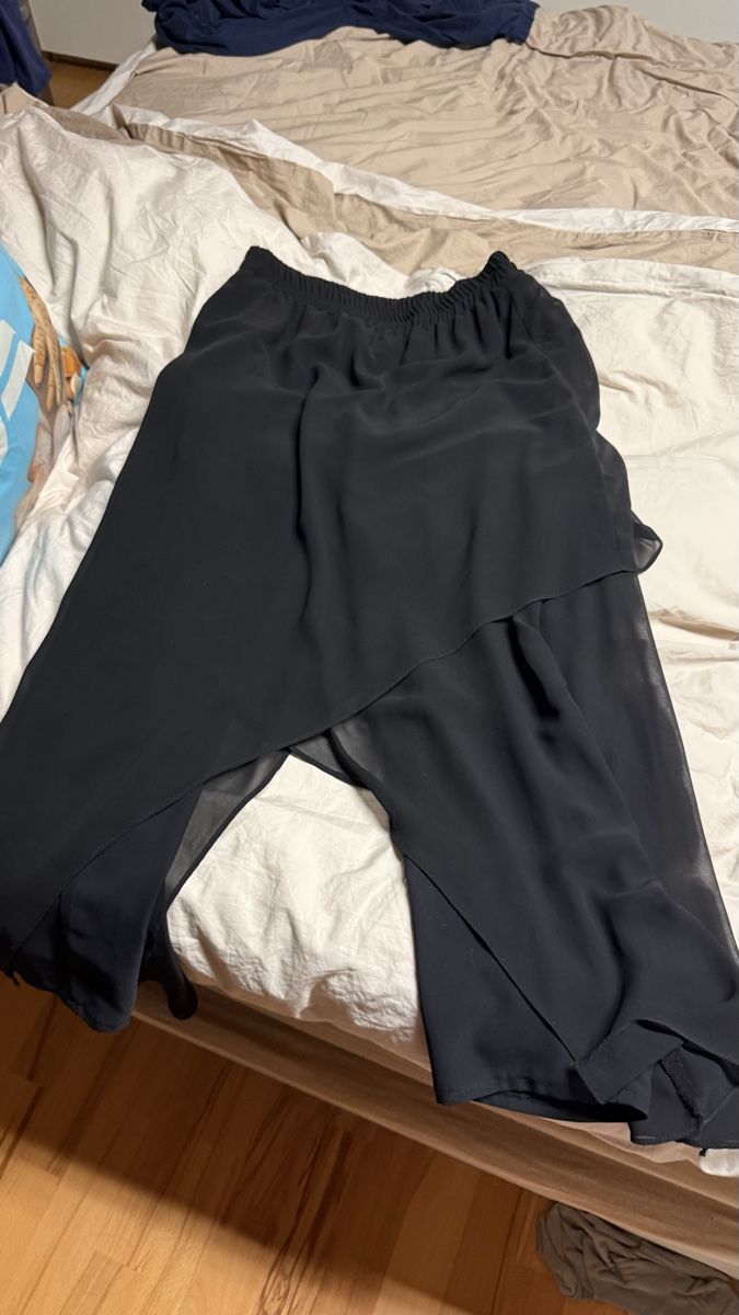 Hosen: Sakkos/Alibaba /Harem Hose gr 38 – Gebraucht aus Haslen GL von rana04 2