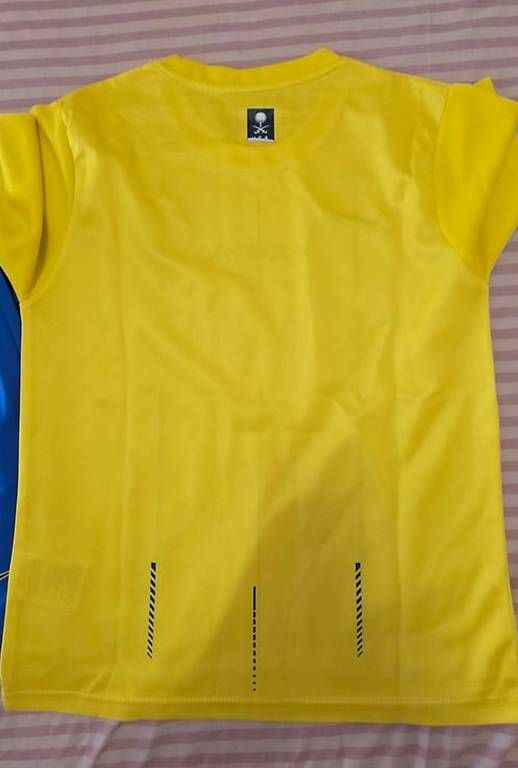 Scarpe, pantaloni & magliette da ginnastica: Kit enfant Al Nassr  – Usato da Petit-Lancy venduto da zesmile 1