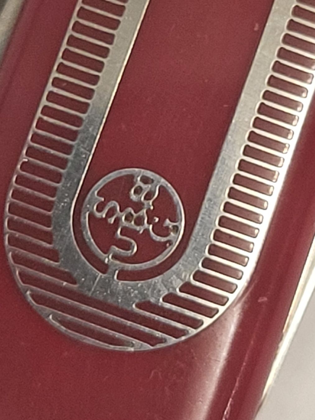 Victorinox Couteaux de poche: Taschenmesser rot mit UBS Logo  – D'occasion à nunningen par mic_88k2 1
