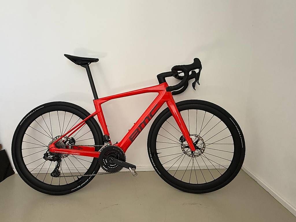 Biciclette: BMC Roadmachine 01 AMP TWO Gr. 51  Top Zustand – Usato da Zürich venduto da amann