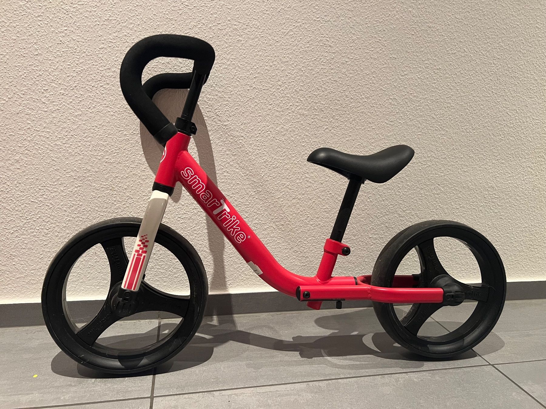 Fahrzeuge für Kinder: Laufrad SmarTrike – Neu (gemäss Beschreibung) aus Muttenz von