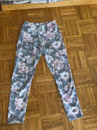 Leggins mi Blumenmotiv Gr. 36