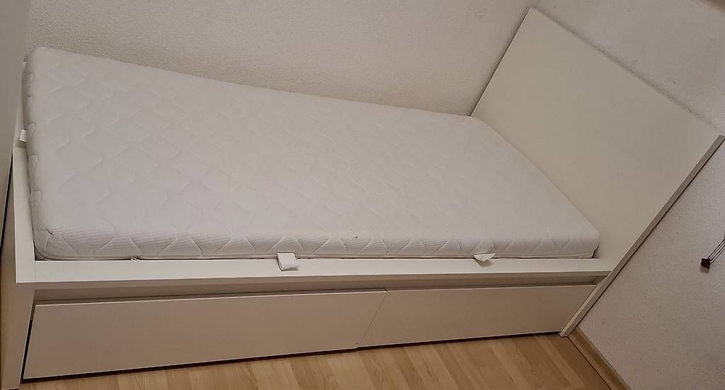 Ikea Letti: Bett mit Rost und Matratze – Usato da Müllheim Dorf venduto da Jcecotto