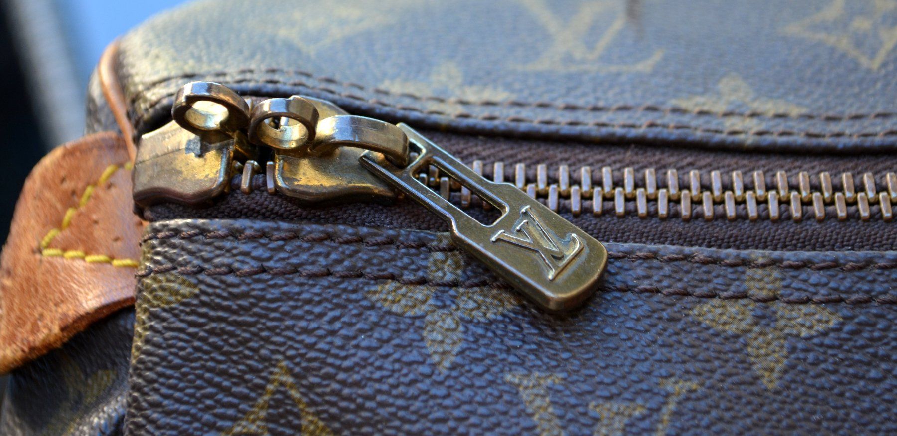 Louis Vuitton Taschen: Louis Vuitton Keepall 60 Monogram – Defekt aus Collonges von Auganien 6