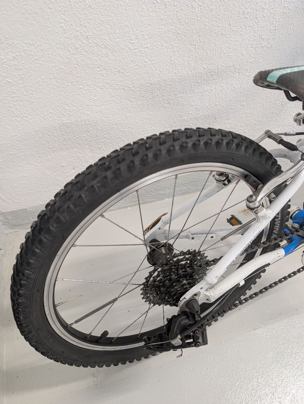 Woom Velos: Woom 4 Kinderfahrrad – Gebraucht aus Dörflingen von Benito88 4