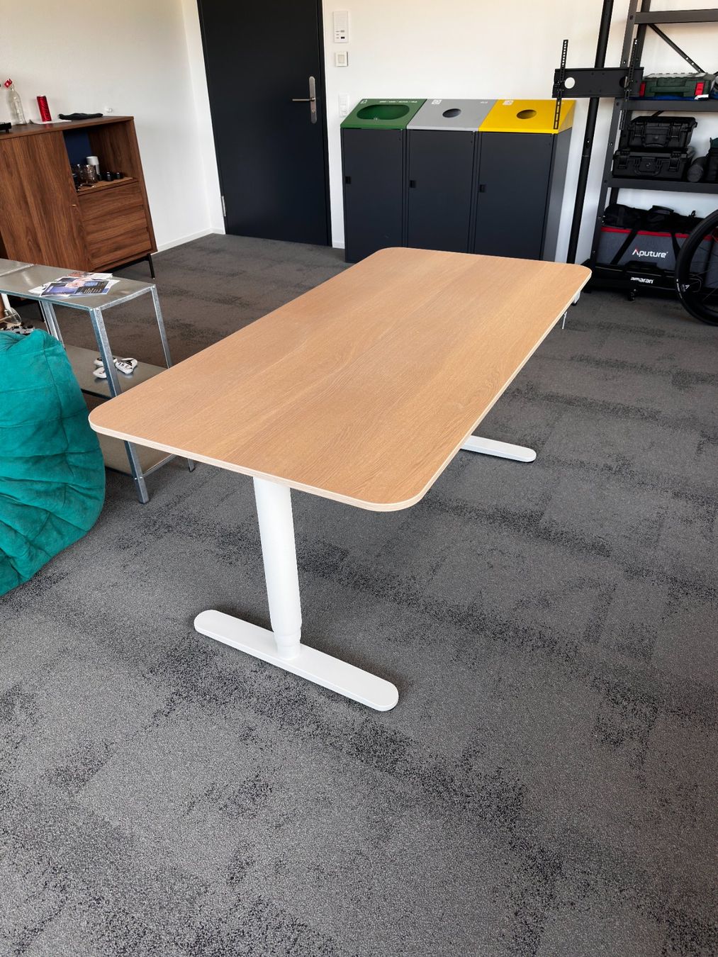 Ikea Scrivanie: IKEA BEKANT Scheibtisch 160x80cm – Usato da Aadorf venduto da ericschuster 4