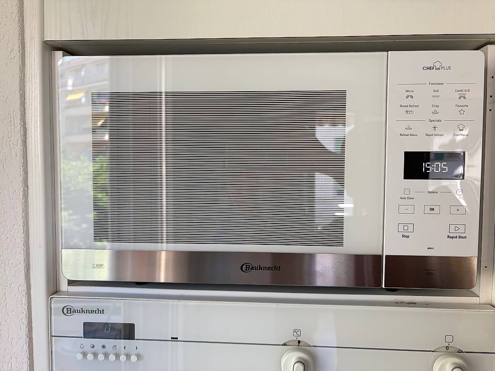 Küchengeräte: Micro-ondes – Gebraucht aus Lausanne von edo_27rh
