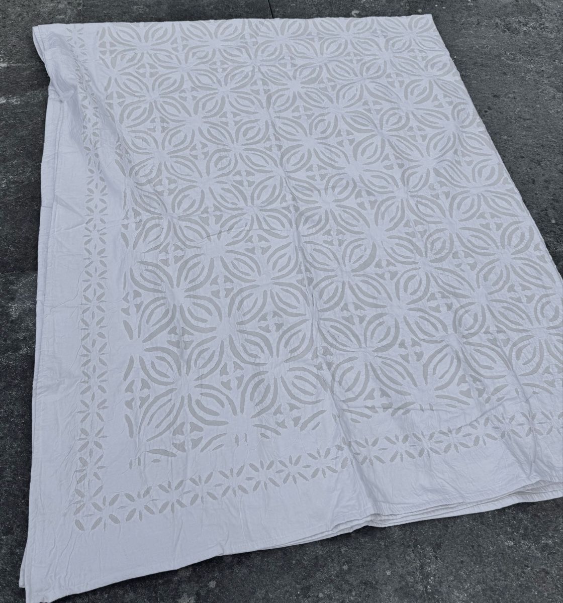 Couvertures: Wunderschöne Boho Tagesdecke, cut-work, neuwertig! – Neuf (Voir description) à St. Niklausen LU par Ispaar 3