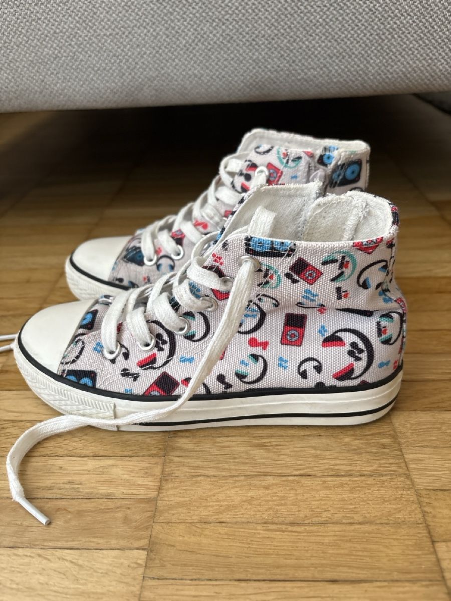 Scarpe per ragazze: Turnschuhe Gr. 32 – Usato da Herisau venduto da sen_8w8b