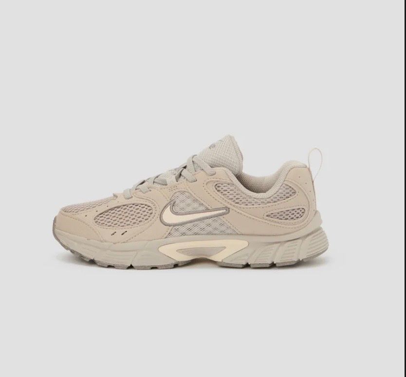 Nike Scarpe per ragazzi: Nike Turnschuhe Gr. 35 NEU – Nuovo e nell'imballaggio originale da Waltenschwil venduto da hansnine 8