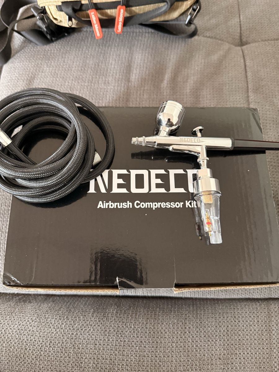 Compressori: NEOECO Airbrush Compressor Kit – Usato da Hausen am Albis venduto da Charlie-Harper 1