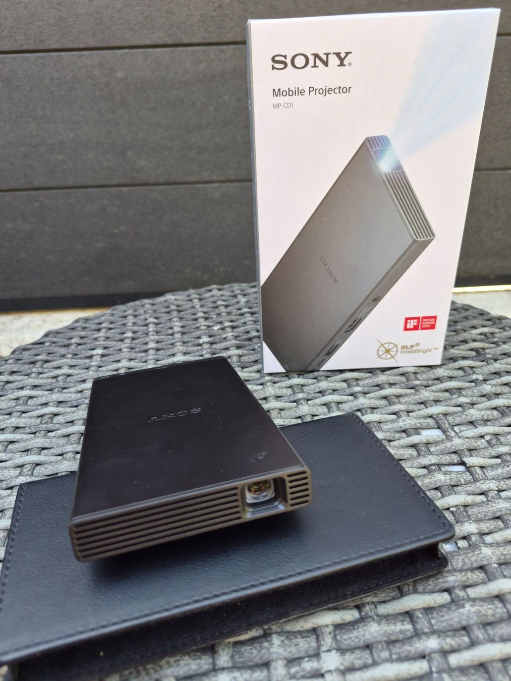 Sony Proiettori: Projecteur mobile Sony MP-CD1 avec accessoires complets – Nuovo (secondo la descrizione) da le landeron venduto da canette