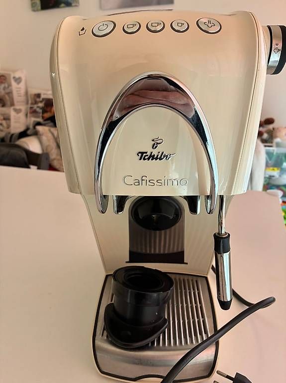Macchine per caffè & Macchine per espresso: Kaffeemaschine  – Usato da Itingen venduto da miriampetrucci