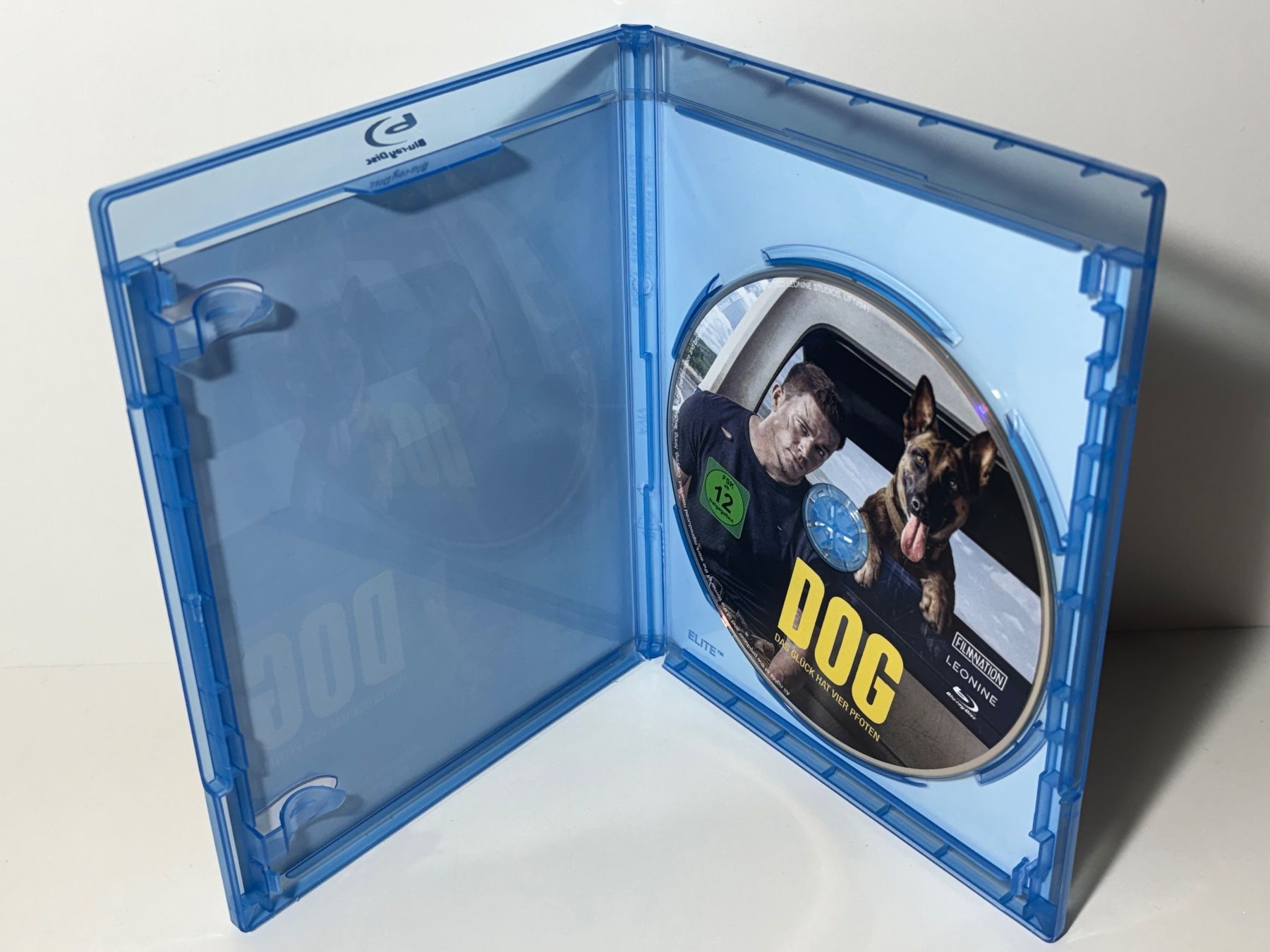 Tutti i DVDs: Dog - Das Glück hat vier Pfoten Blu Ray – Usato da Wilderswil venduto da Sstriker 2